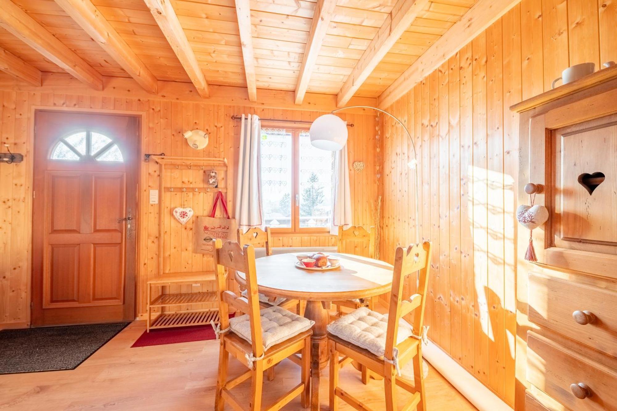Saint-Laurent-en-Grandvaux Chalet L'Embellie - Chalet Avec Piscine Partagee מראה חיצוני תמונה