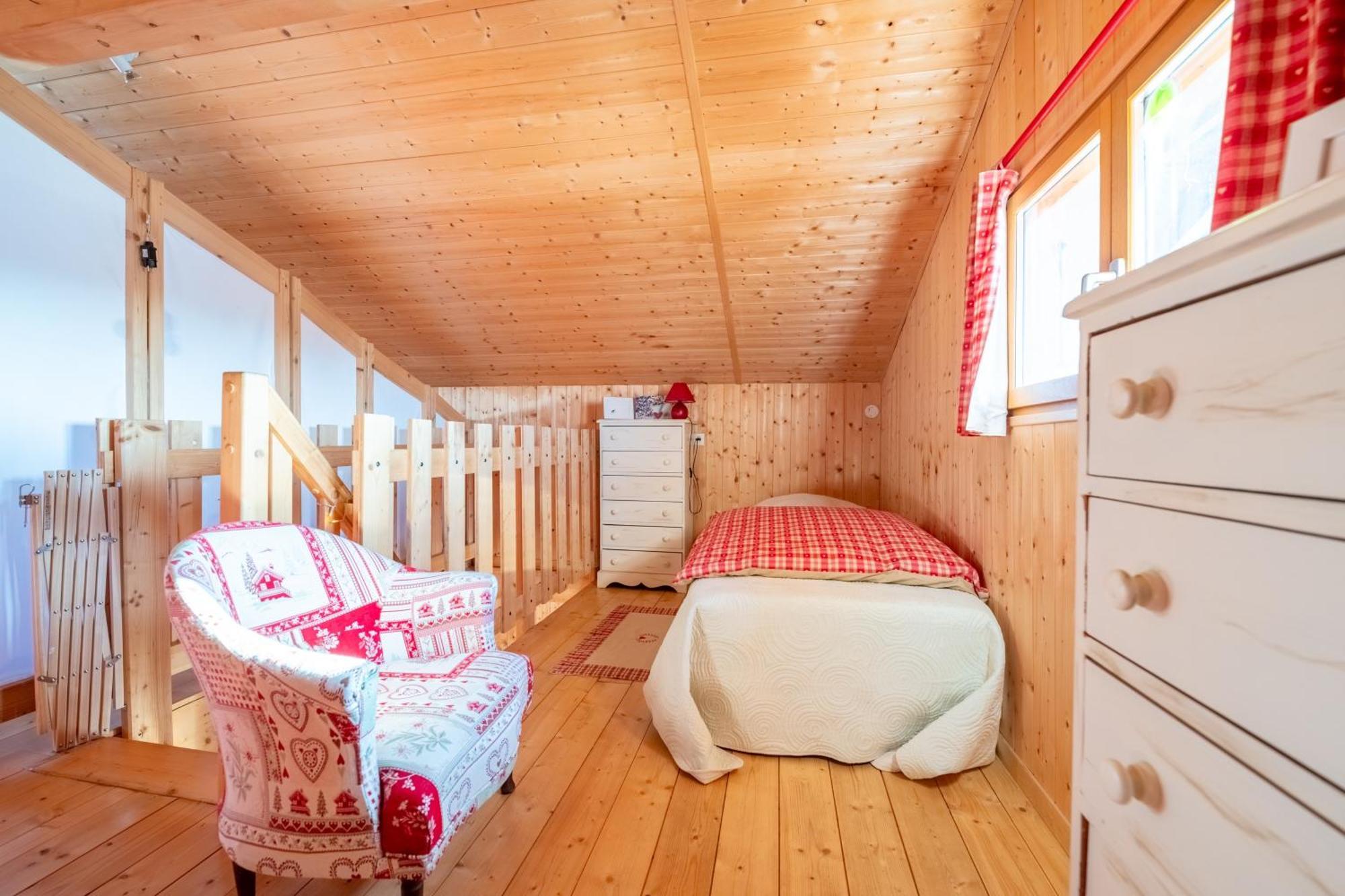 Saint-Laurent-en-Grandvaux Chalet L'Embellie - Chalet Avec Piscine Partagee מראה חיצוני תמונה